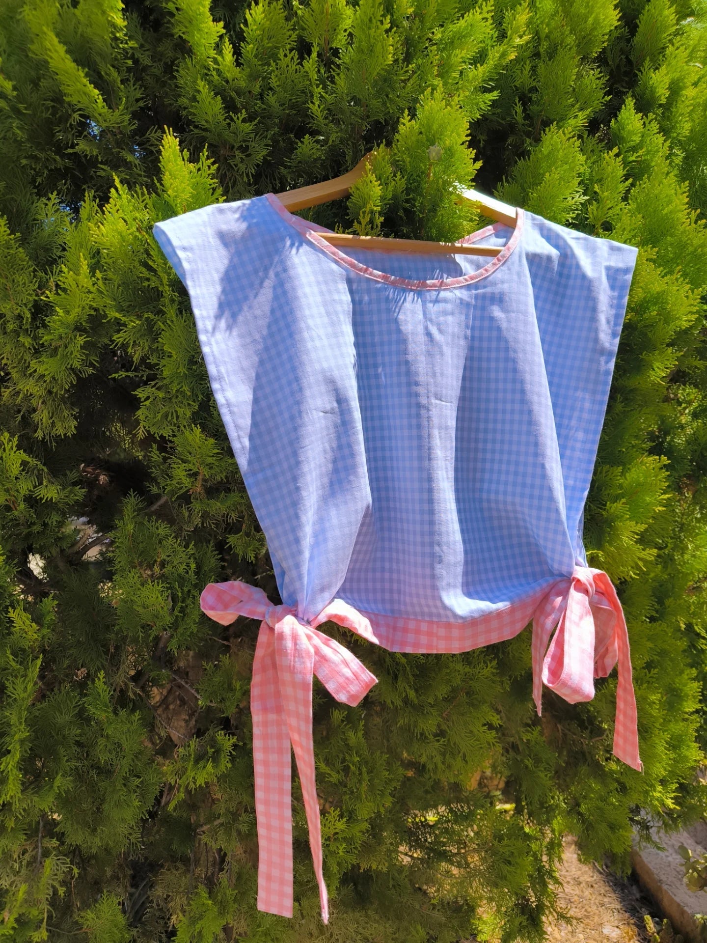Top Tablier "Frenchie" - Vichy bleu et rose pastel - L'immortelle